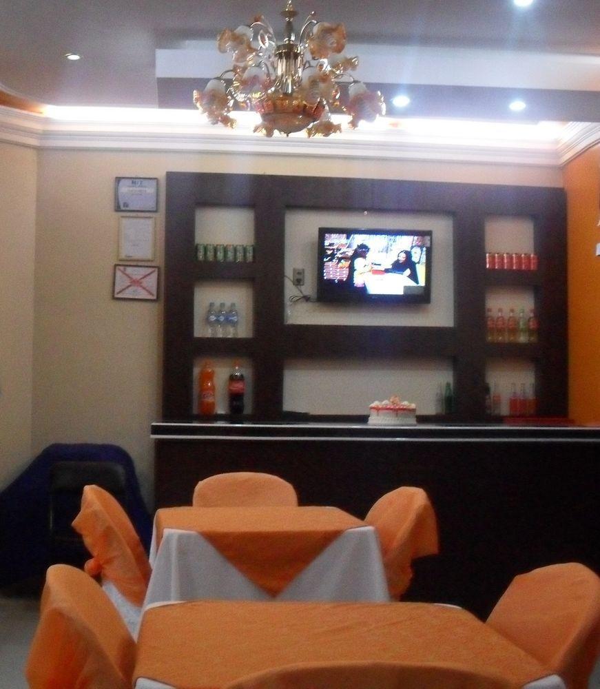 Hostal Corona Blanca Sucre Exterior photo
